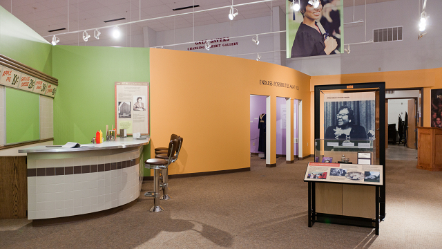 
		
			African American Museum of Iowa
		
	