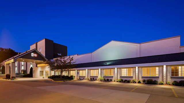 
		
			Best Western Plus Longbranch Hotel & Convention Center
		
	