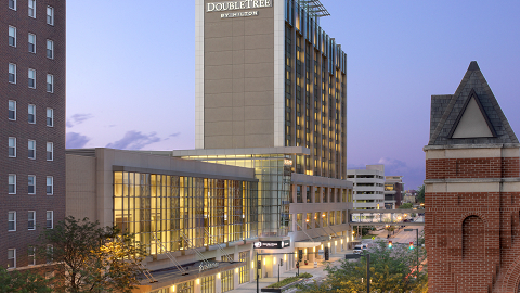 Doubletree by Hilton at the Alliant Energy PowerHouse